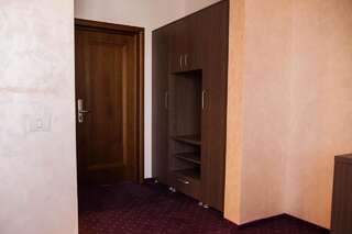 Отель Le Mer Afumaţi Одноместный номер с ванной комнатой-3