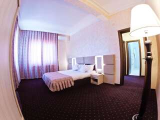 Отель Le Mer Afumaţi Двухместный номер с 1 кроватью и собственной ванной комнатой-8